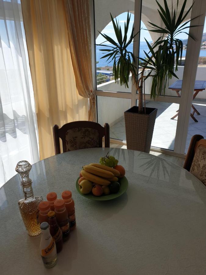 Apartmani Mlikotic Dugi Rat Exteriér fotografie