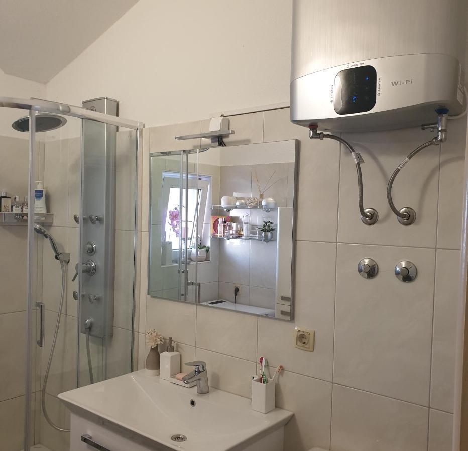 Apartmani Mlikotic Dugi Rat Pokoj fotografie